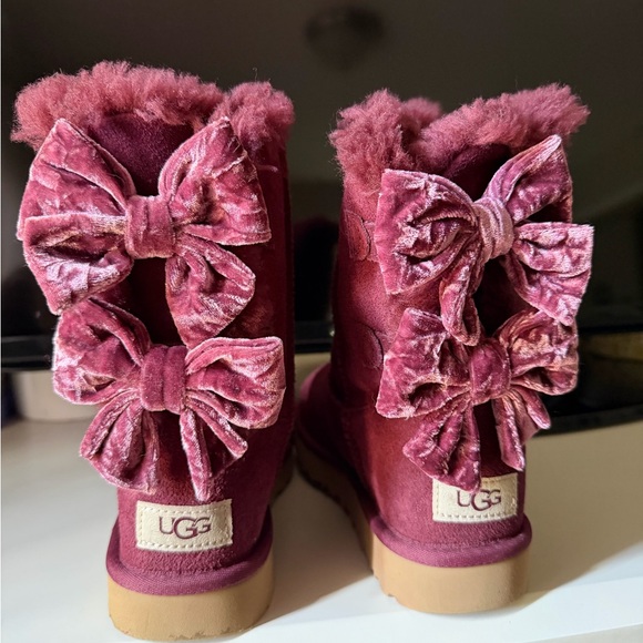 UGG Shoes - UGG Velvet Bow Back Boots in Rose